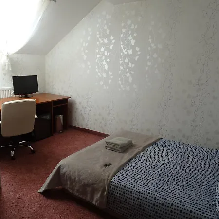 Budai Panzio Oda ve Kahvaltı 3*